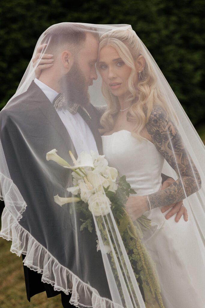 Loose editorial wedding photographer capturing editorial couple portraits in North Carolina